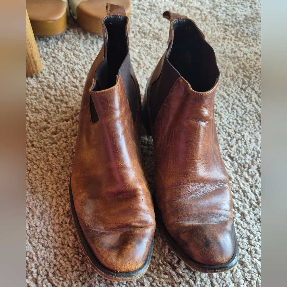 Brown Leather Chelsea Boots